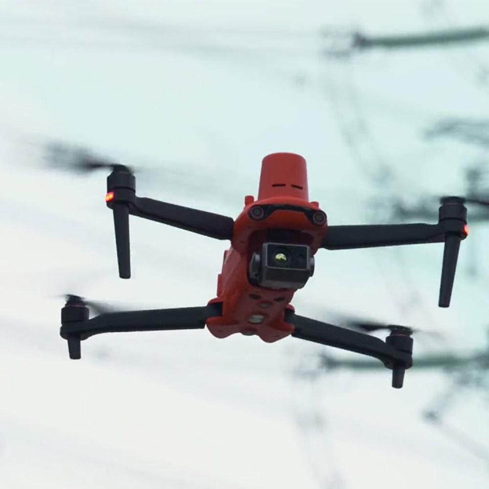 道通Autel EVO2 640T RTK熱成像測(cè)繪一體無人機(jī),道通Autel EVO2 RTK熱成像測(cè)繪一體無人機(jī),AUTEL EVO2 RTK系列無人機(jī)，集成了高分辨率熱成像、高清可見光變焦相機(jī)、RTK厘米級(jí)定位模塊，是一款功能強(qiáng)大、小巧便攜的多用途飛行平臺(tái)，不僅能滿足高精度的測(cè)繪要求，還能夠滿足安防、巡檢、環(huán)保等多領(lǐng)域的需求。