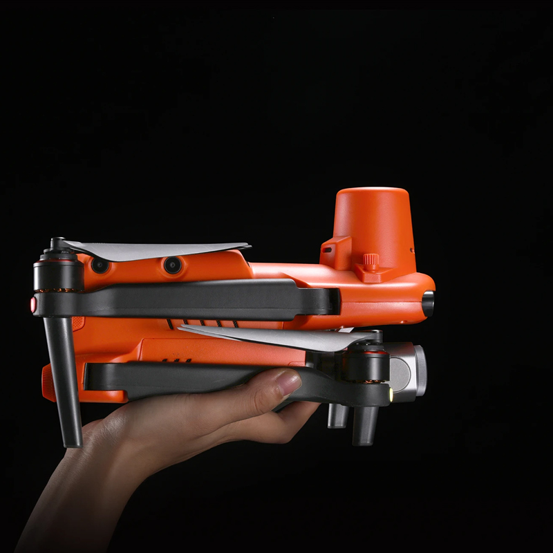 道通Autel EVO2 640T RTK熱成像測(cè)繪一體無人機(jī),道通Autel EVO2 RTK熱成像測(cè)繪一體無人機(jī),AUTEL EVO2 RTK系列無人機(jī)，集成了高分辨率熱成像、高清可見光變焦相機(jī)、RTK厘米級(jí)定位模塊，是一款功能強(qiáng)大、小巧便攜的多用途飛行平臺(tái)，不僅能滿足高精度的測(cè)繪要求，還能夠滿足安防、巡檢、環(huán)保等多領(lǐng)域的需求。